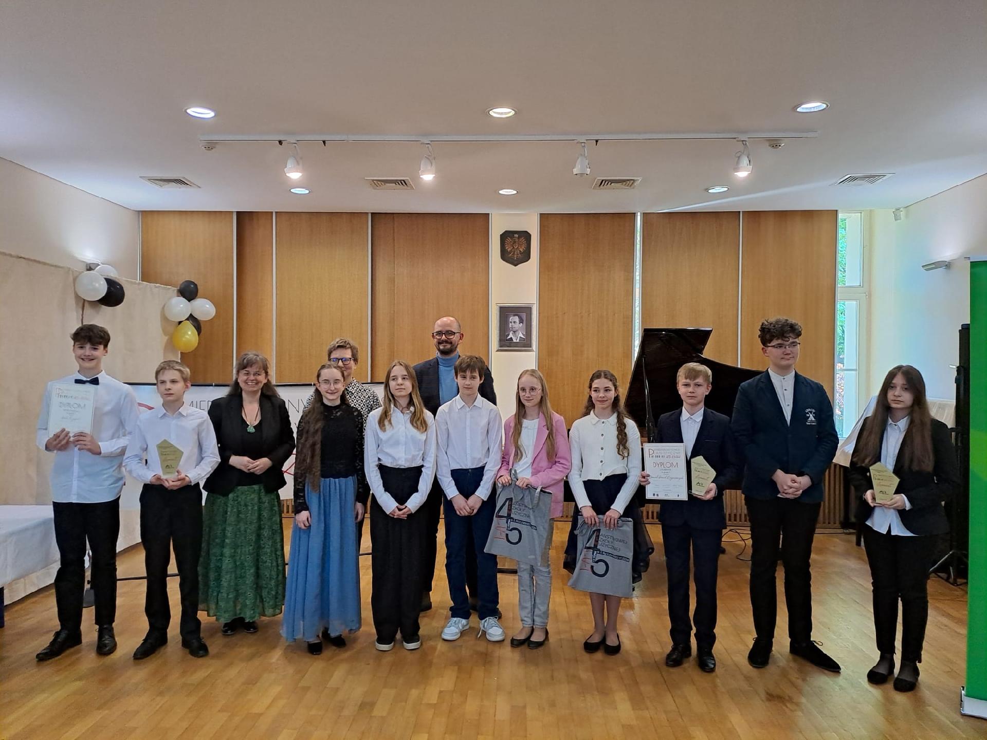 XIII Międzyszkolny Konkurs Pianistyczny 